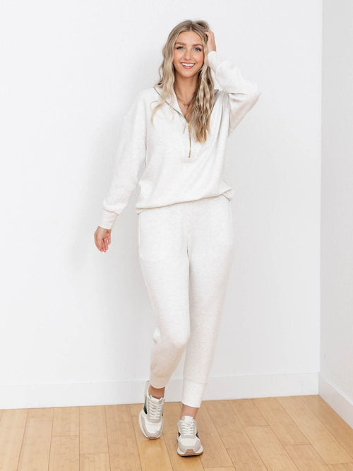 ivory. jogger

