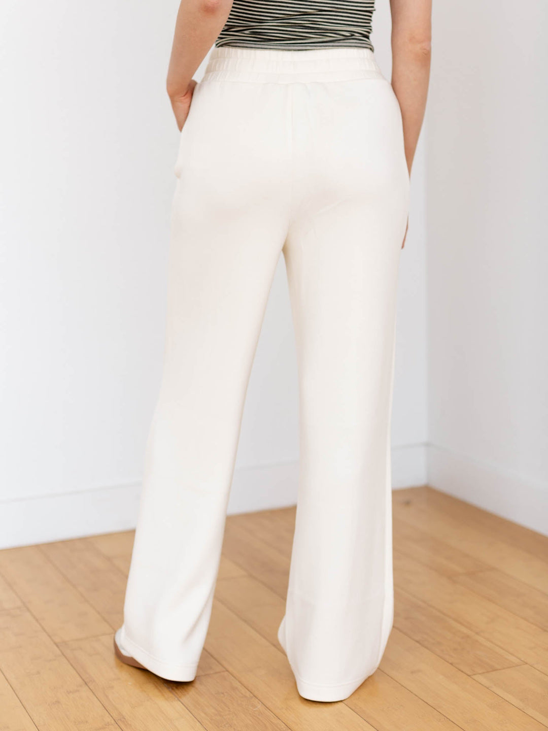 wide leg athleisure pant