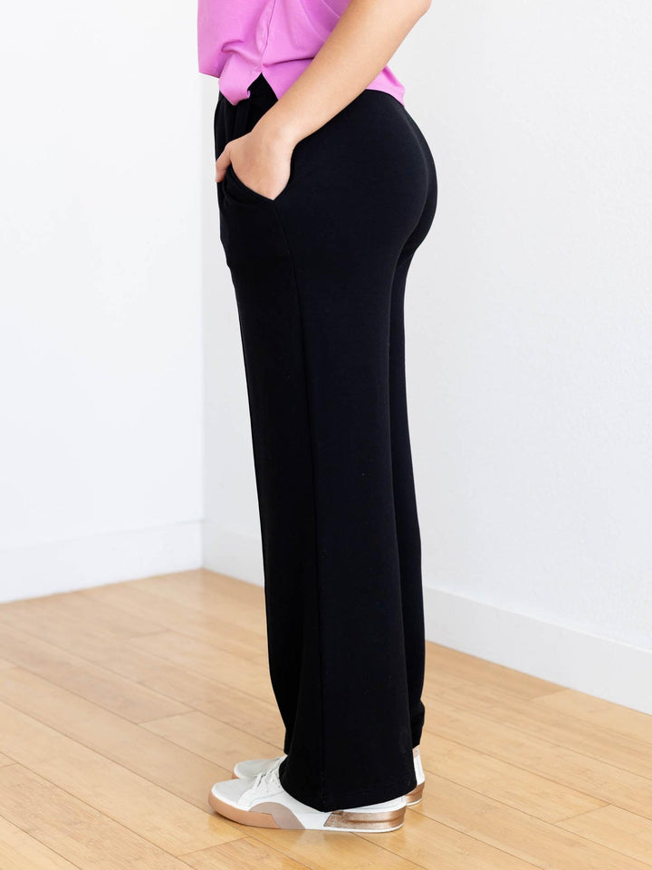 black wide leg pant