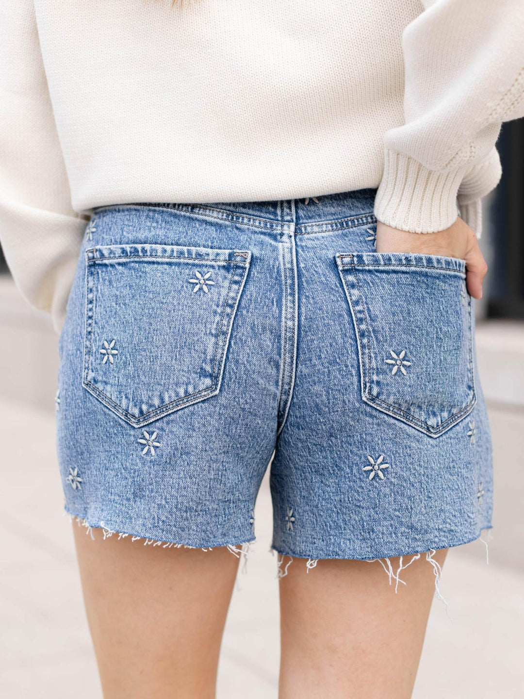 VERVET Daisy Super High Floral Embroidery A Line Shorts