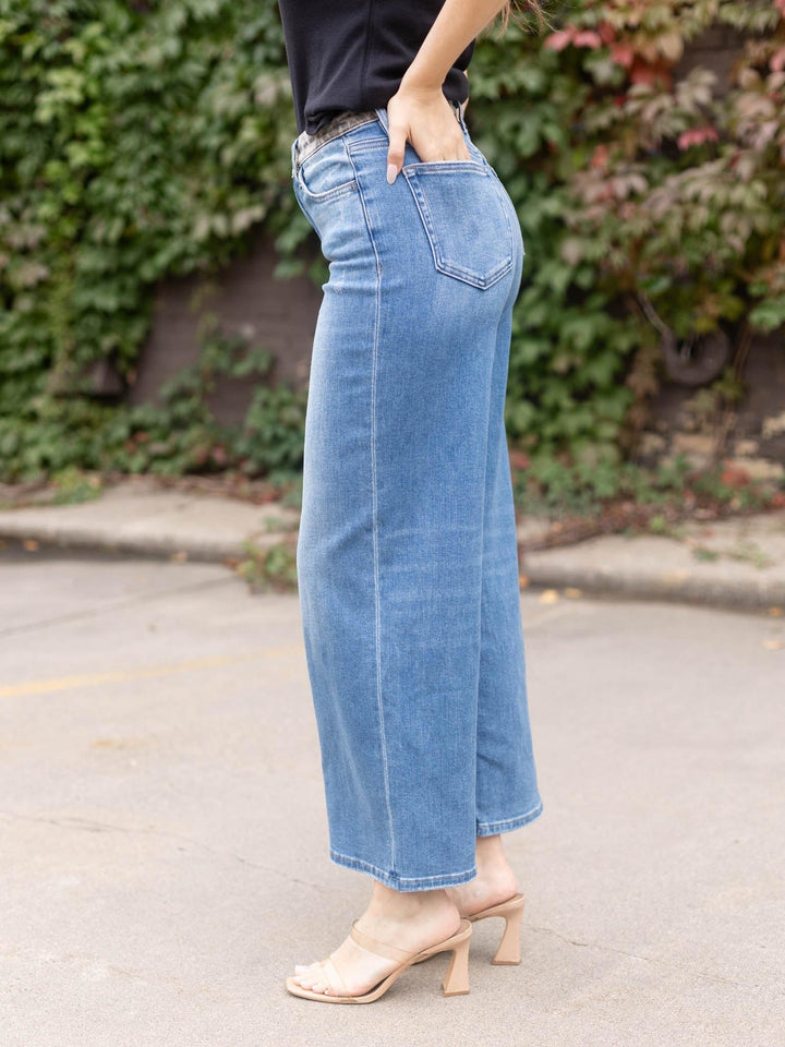 VERVET Leopard High Rise Crop Contrast Wide