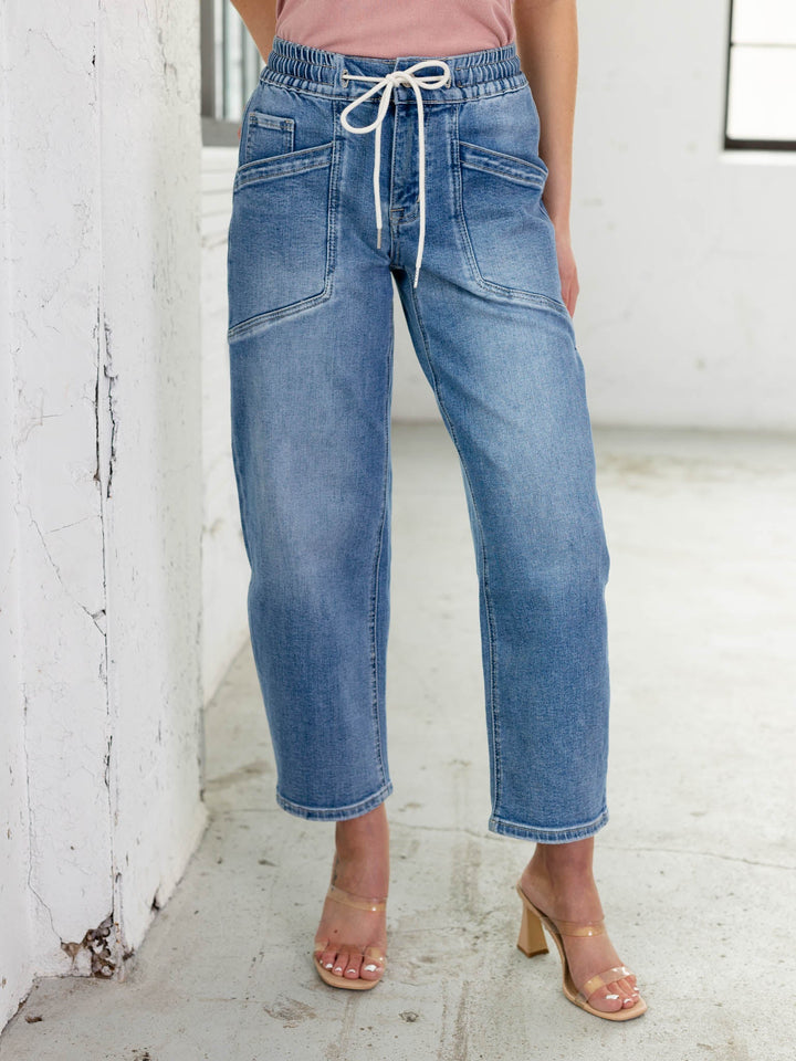 draw string patch pocket ankle denim