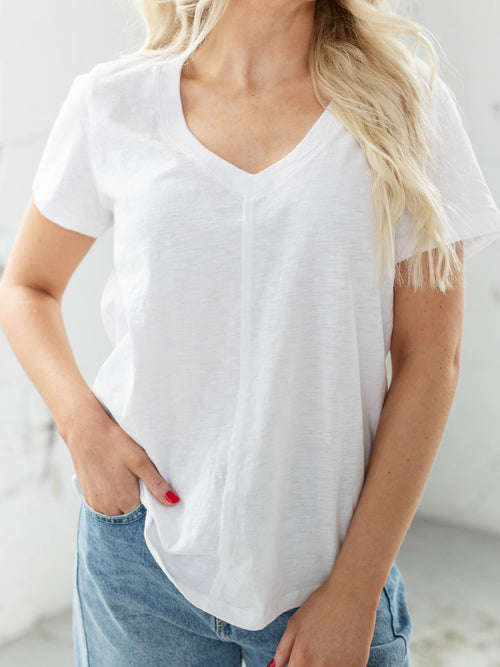 white front seam vneck tee