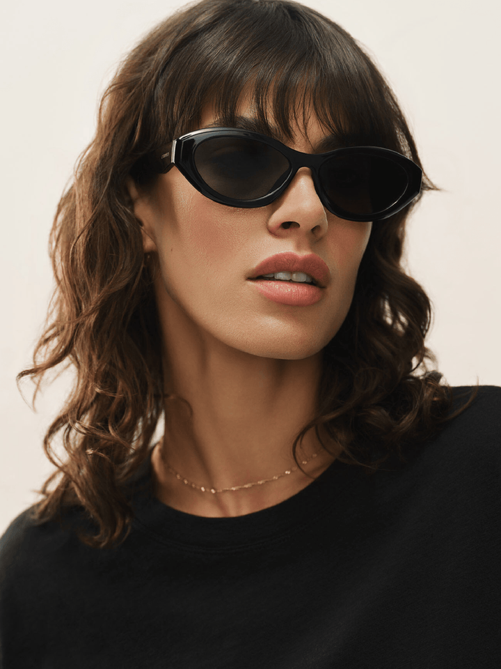 black sunglasses 