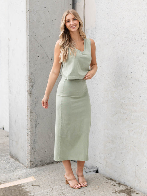washed green fitted skirt