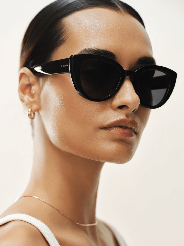 black sunglasses 