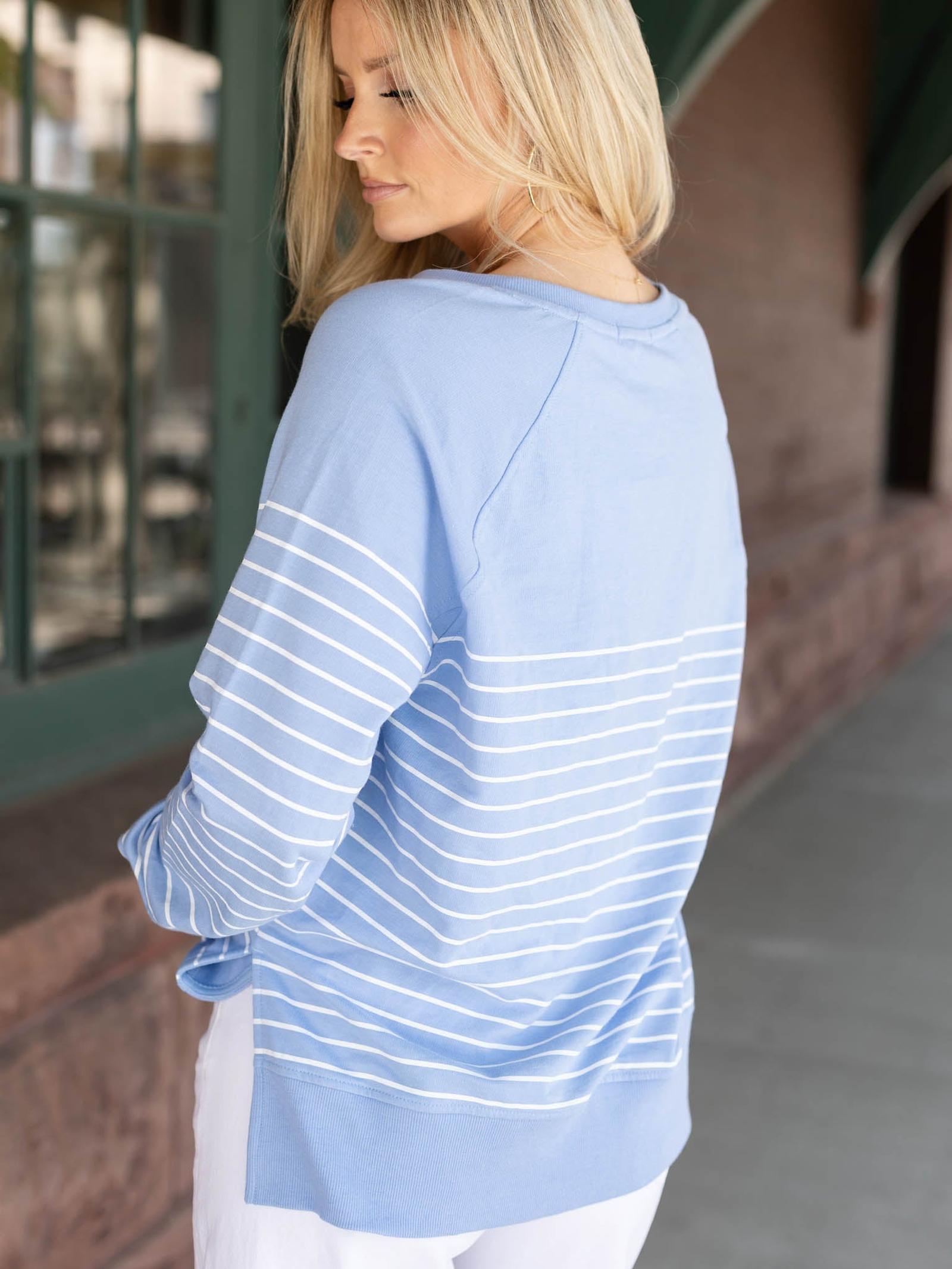 ねる Z Supply Weekender Stripe V-Neck | Leela and Lavender