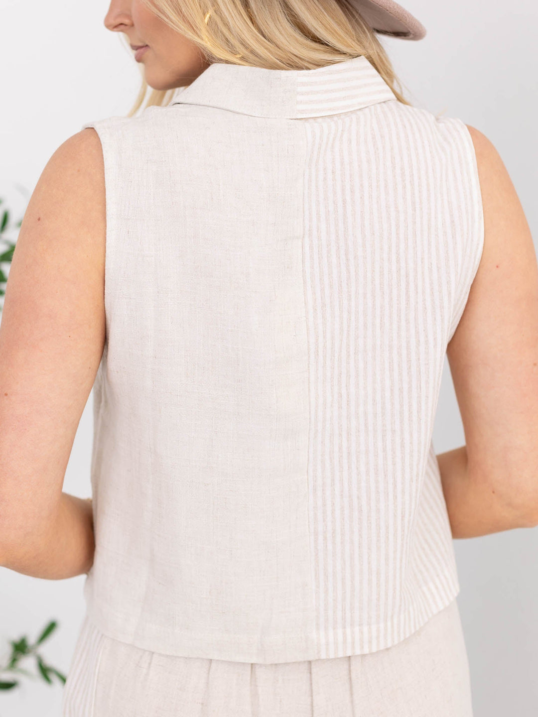 Allie Rose Sleeveless Colorblock Linen Blend ShirtWoven tops
