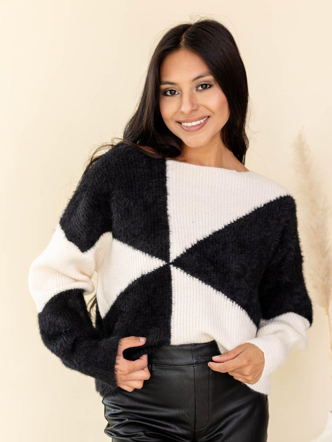 Hem & Threads-Color Block Fuzzy Yarn Detail Sweater - Leela and Lavender