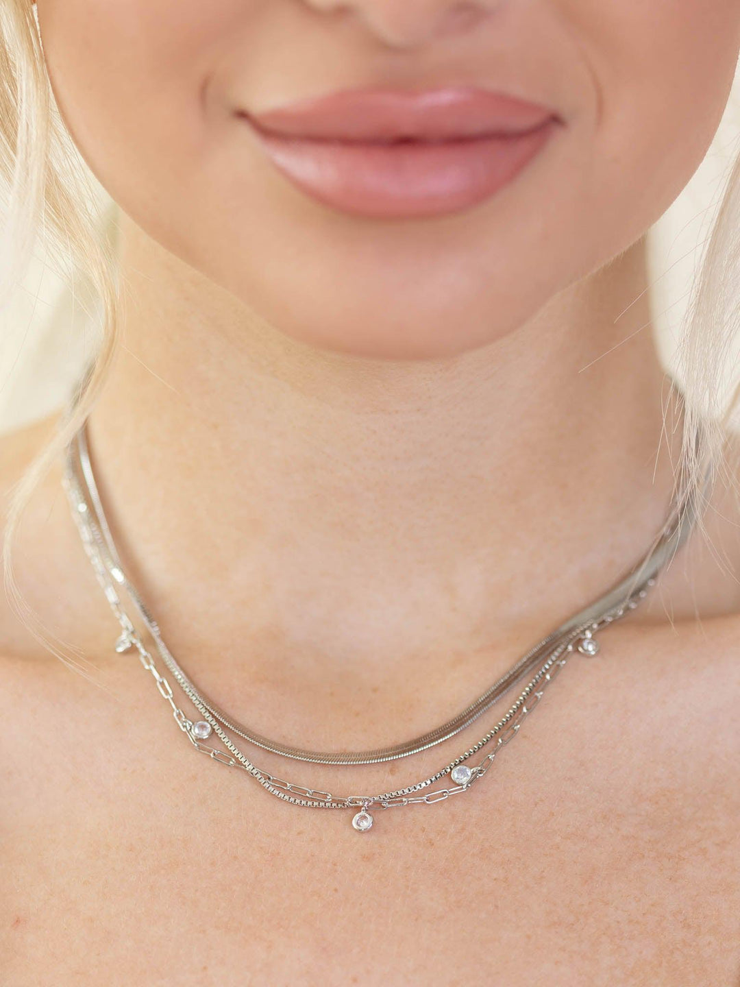 Joia-Crystal Flat Snake Chain Necklace - Leela and Lavender