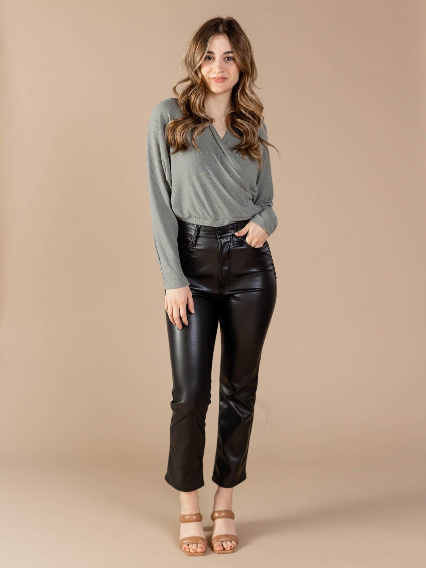 wide band ribbed top