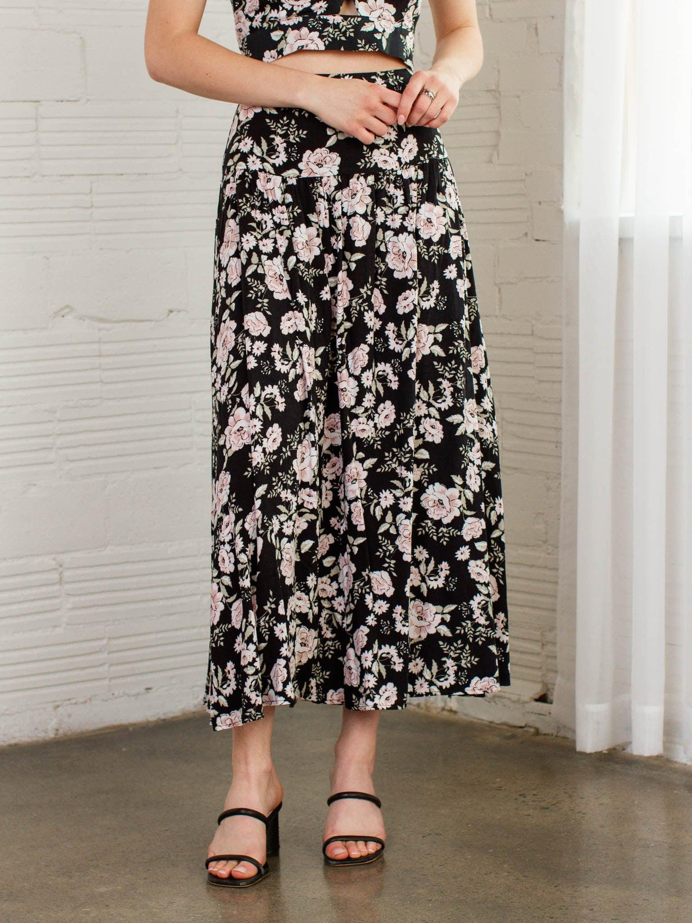 black floral skirt