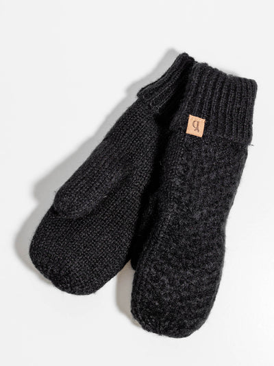black lined mitten