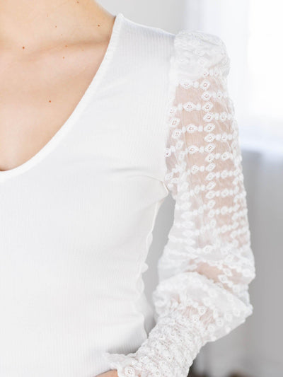 denise sleeve detail top