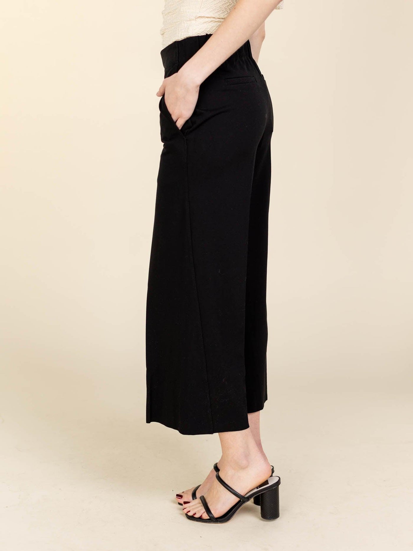black wide leg pants