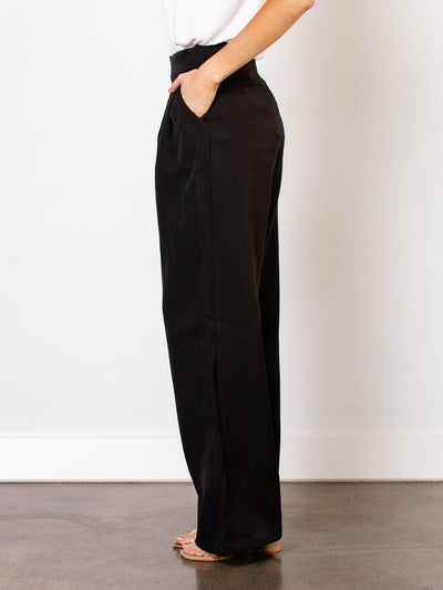 wide leg relaxed pants