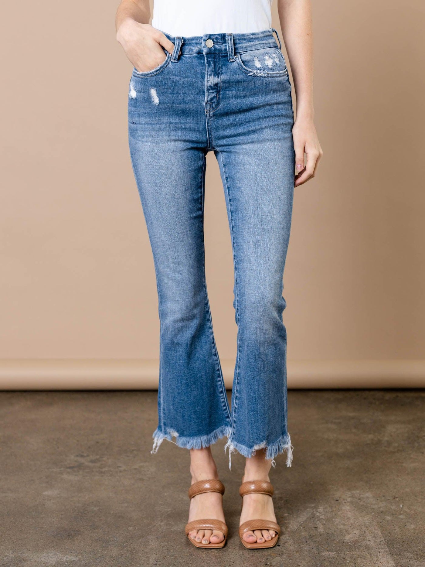 fray hem crop