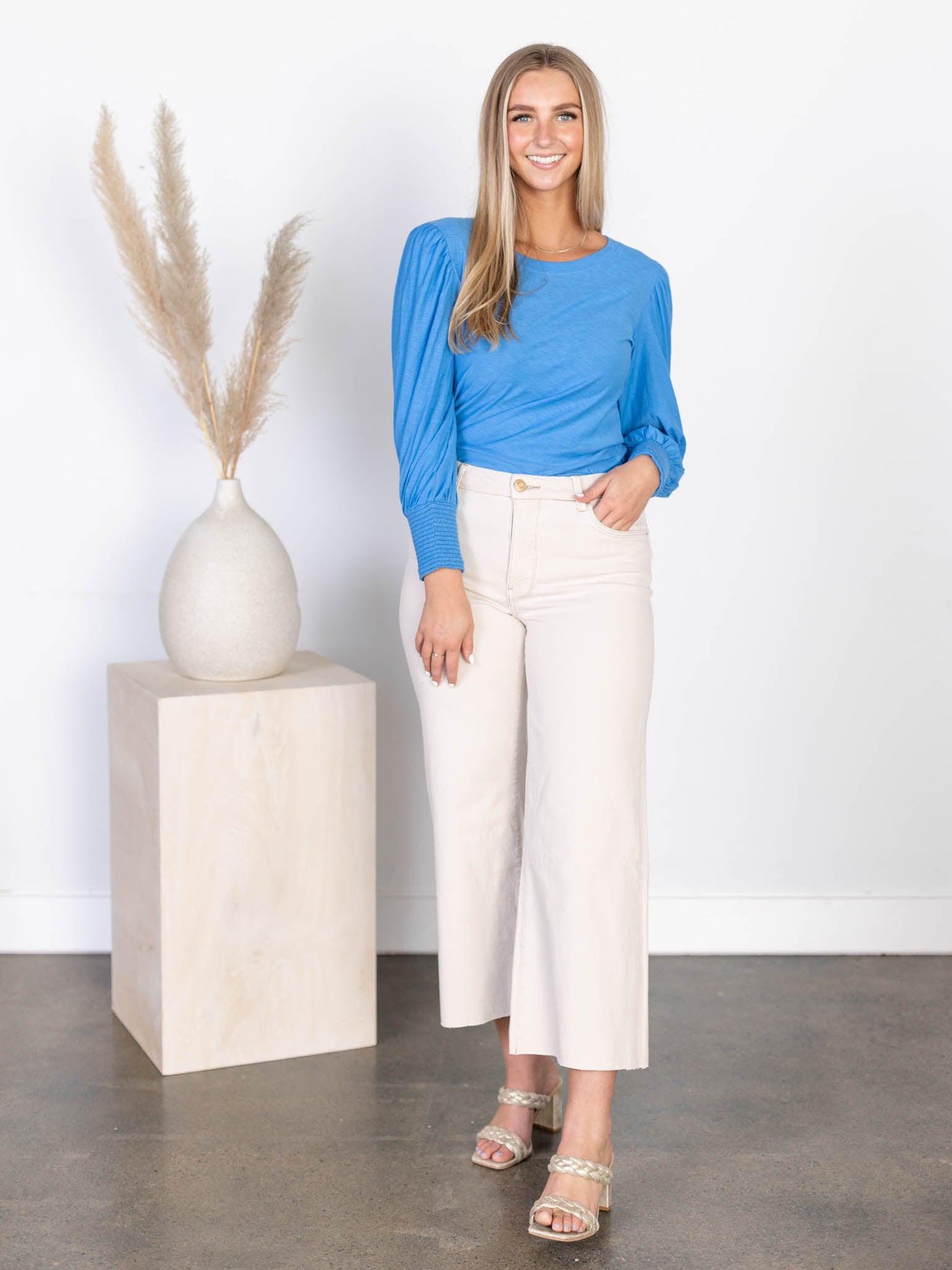 long sleeve puff shoulder top