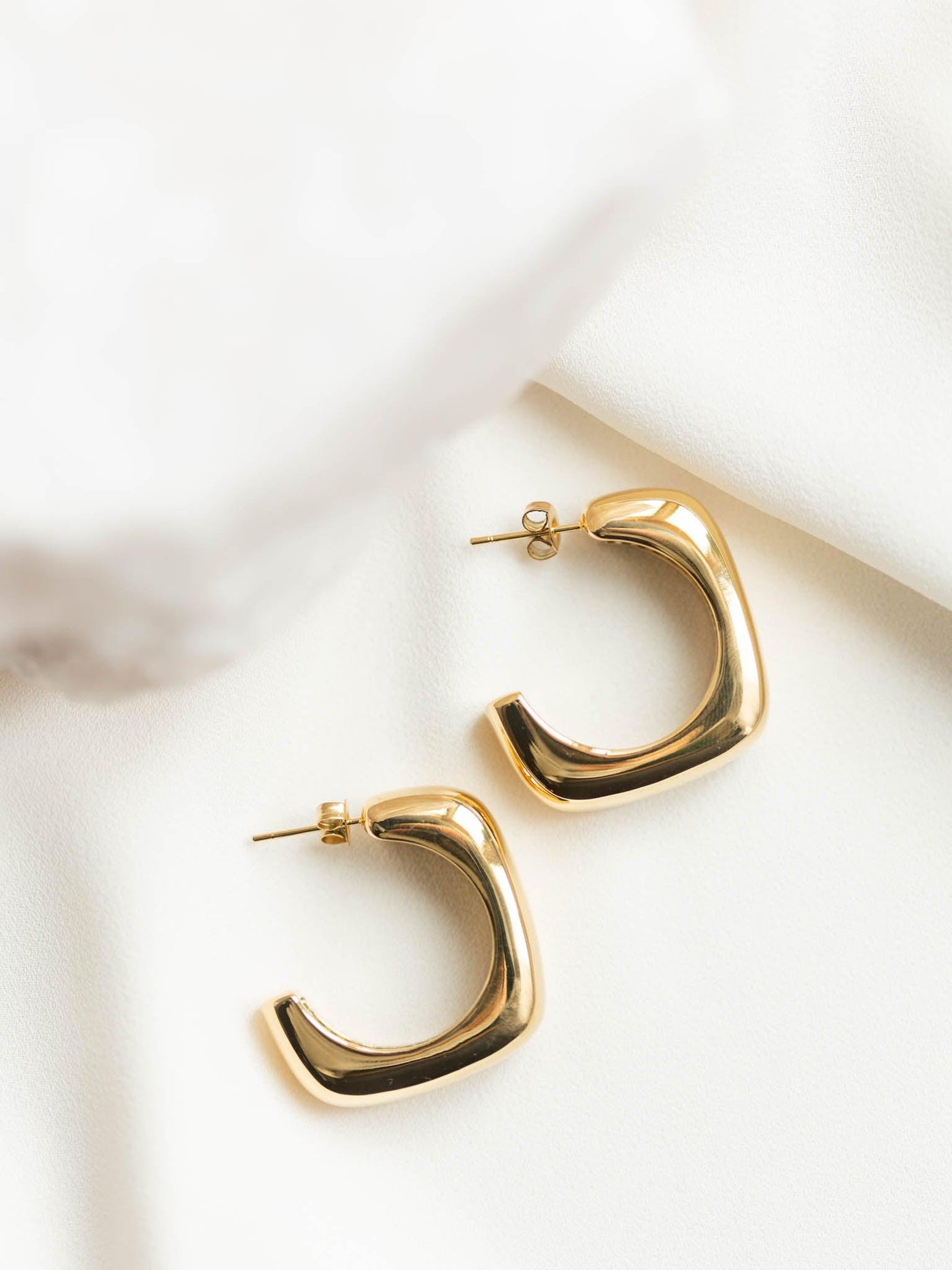 chunky square hoop earrings
