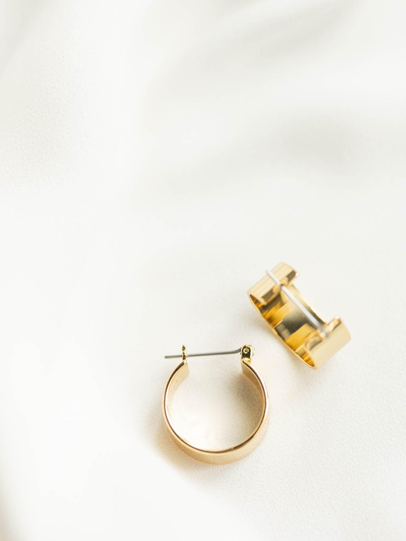 chunky hoop earrings
