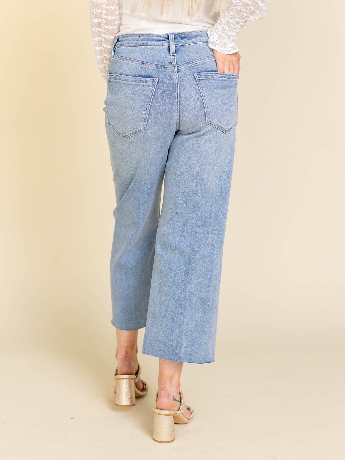 light wasn denim