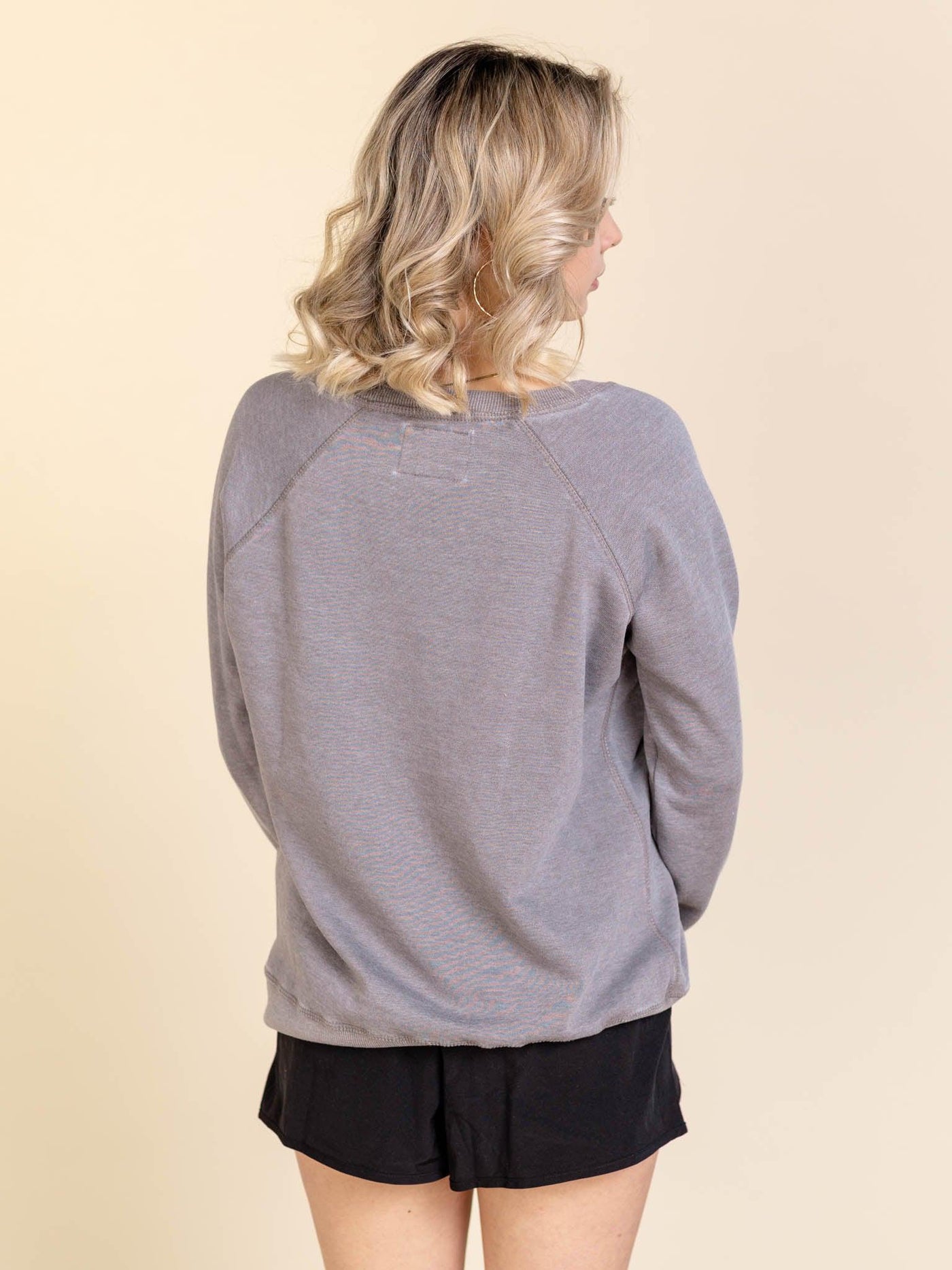 relaxed sweatshrit