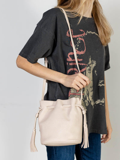 bucket bag