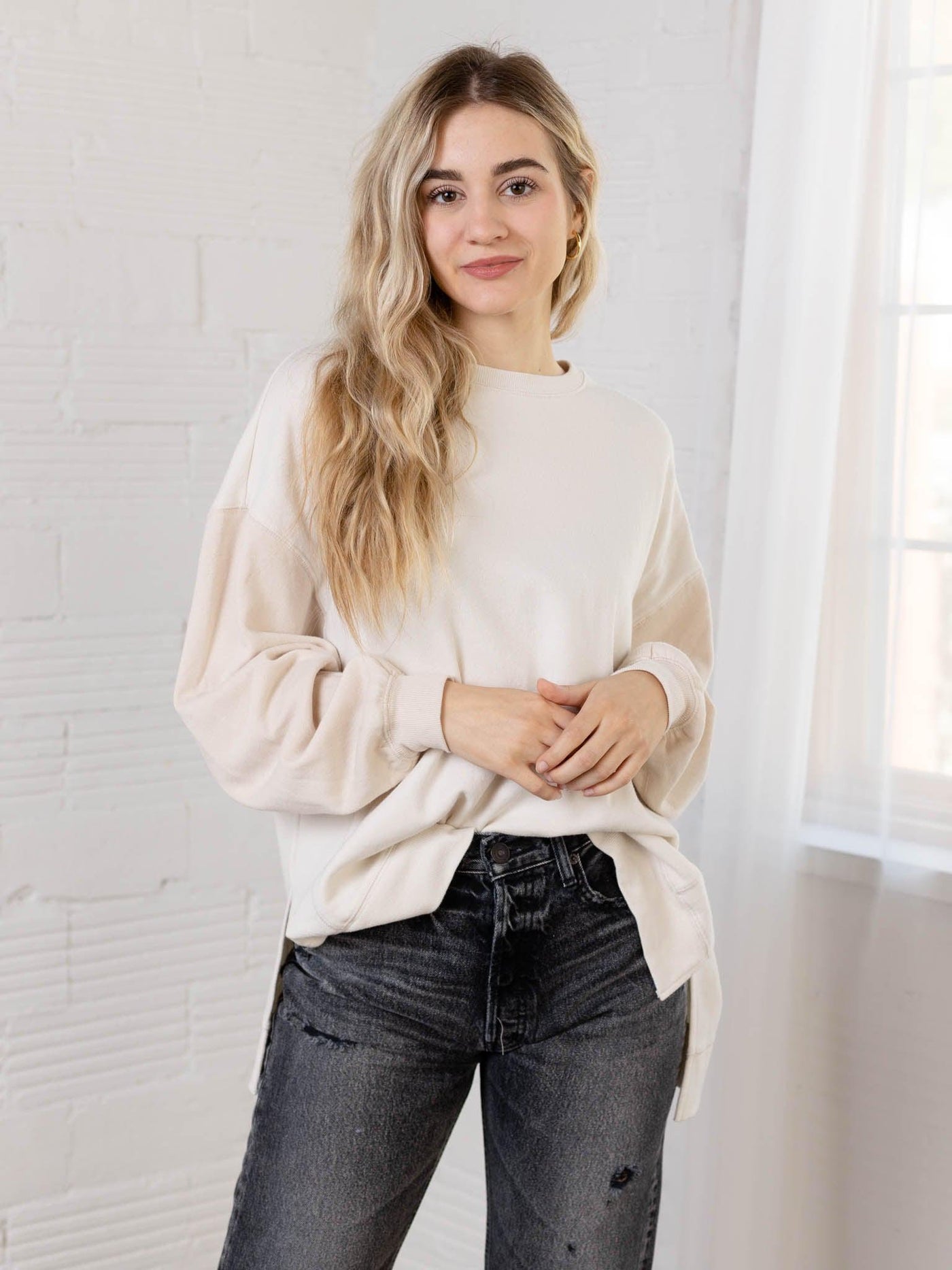 crew neck sweatshirt