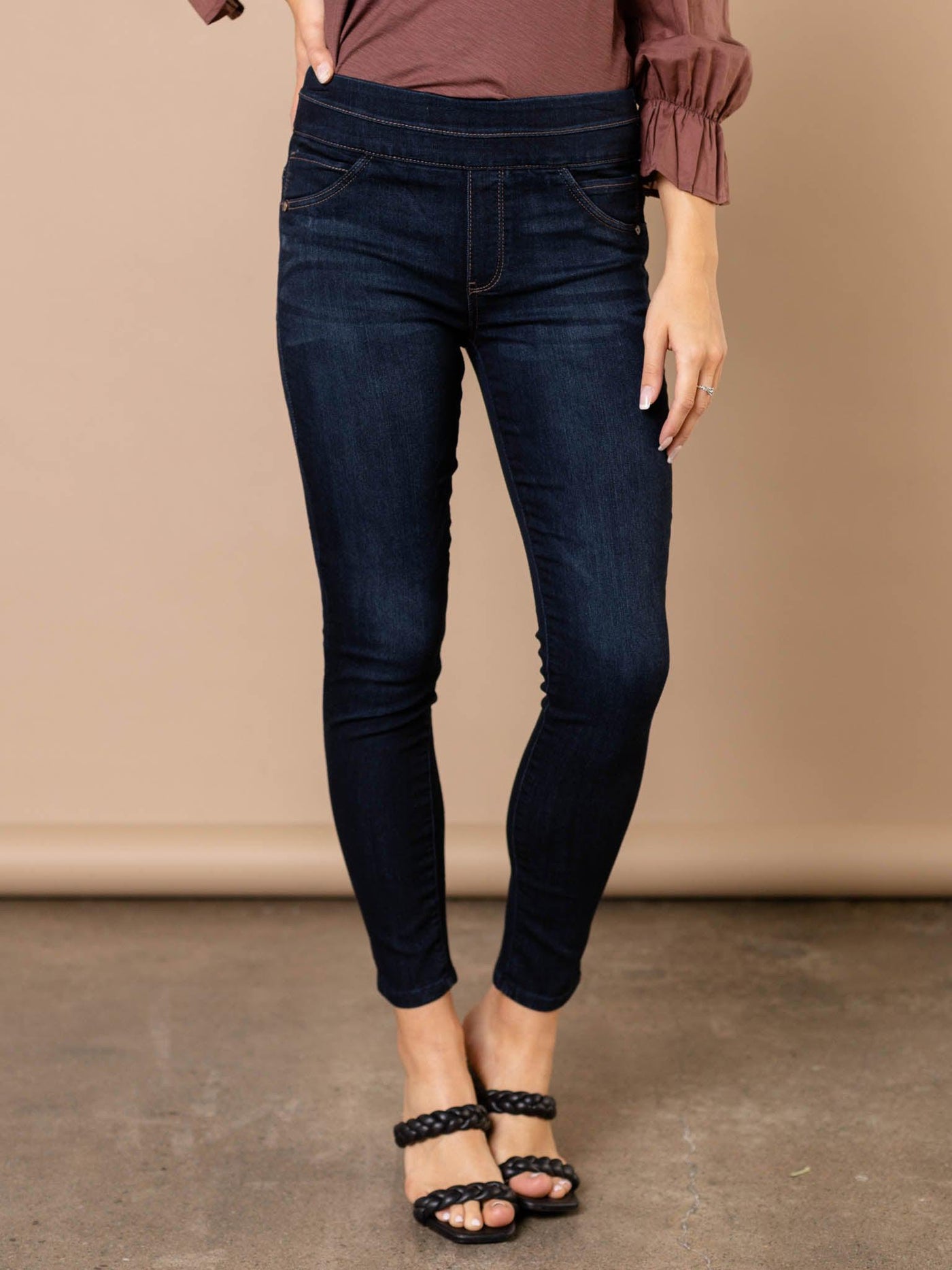 pull on skinny pant