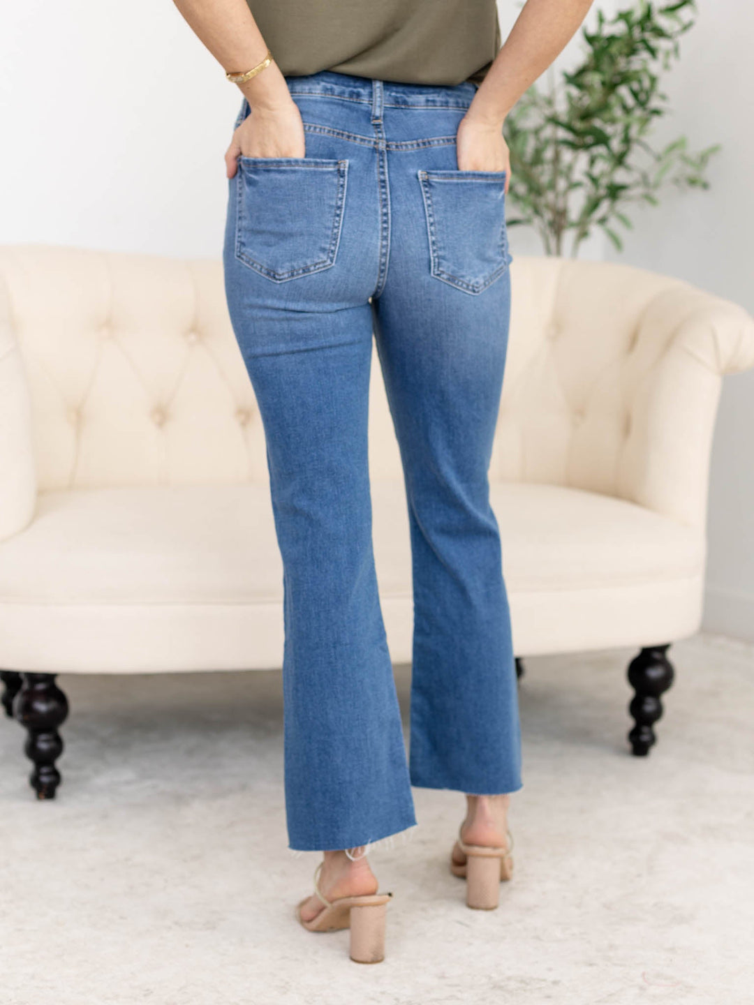 KUT Chivalrous Kelsey High Rise Ankle FlareDenim jeans