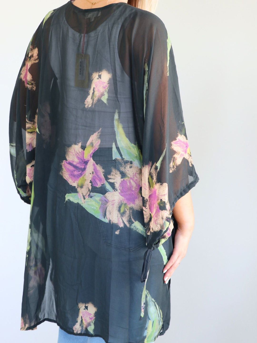 Entro-Lightweight Tie Detail Floral Kimono - Leela and Lavender