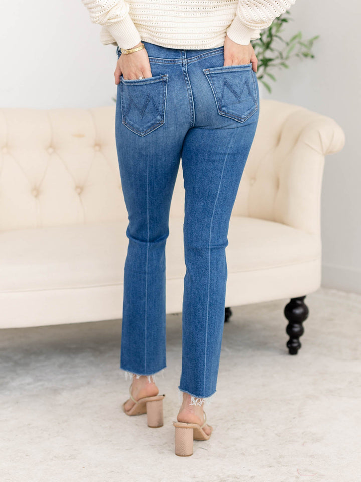 MOTHER Opposites Attract The Rascal Ankle FrayDenim jeans